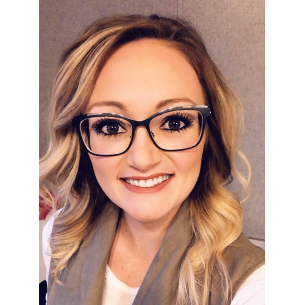 Meet your Posher, Melany